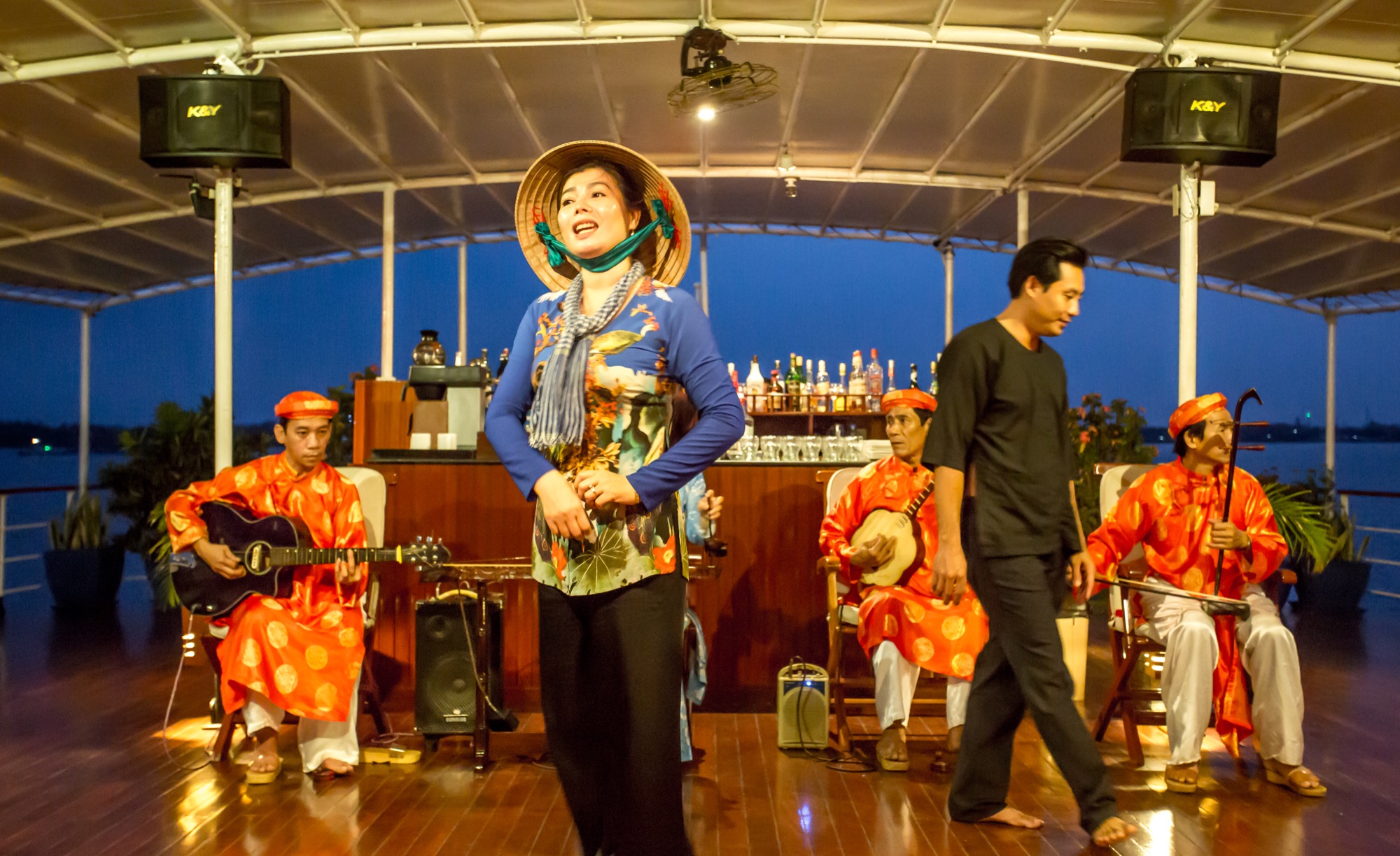 Pandaw RV Mekong Pandaw Entertainment 4.jpg